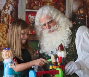 Pictures with the Best Santa in Dallas