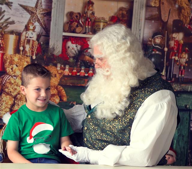 Real Beard Santa Claus Visit