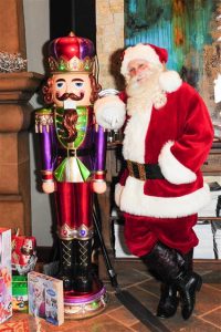 Best Looking Santa Claus Entertainer for Hire in Dallas TX